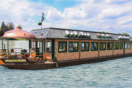 Brauschiff-zugeschnitten